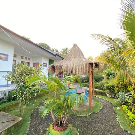 Mahoni Guest House Kelimutu Kültér fotó