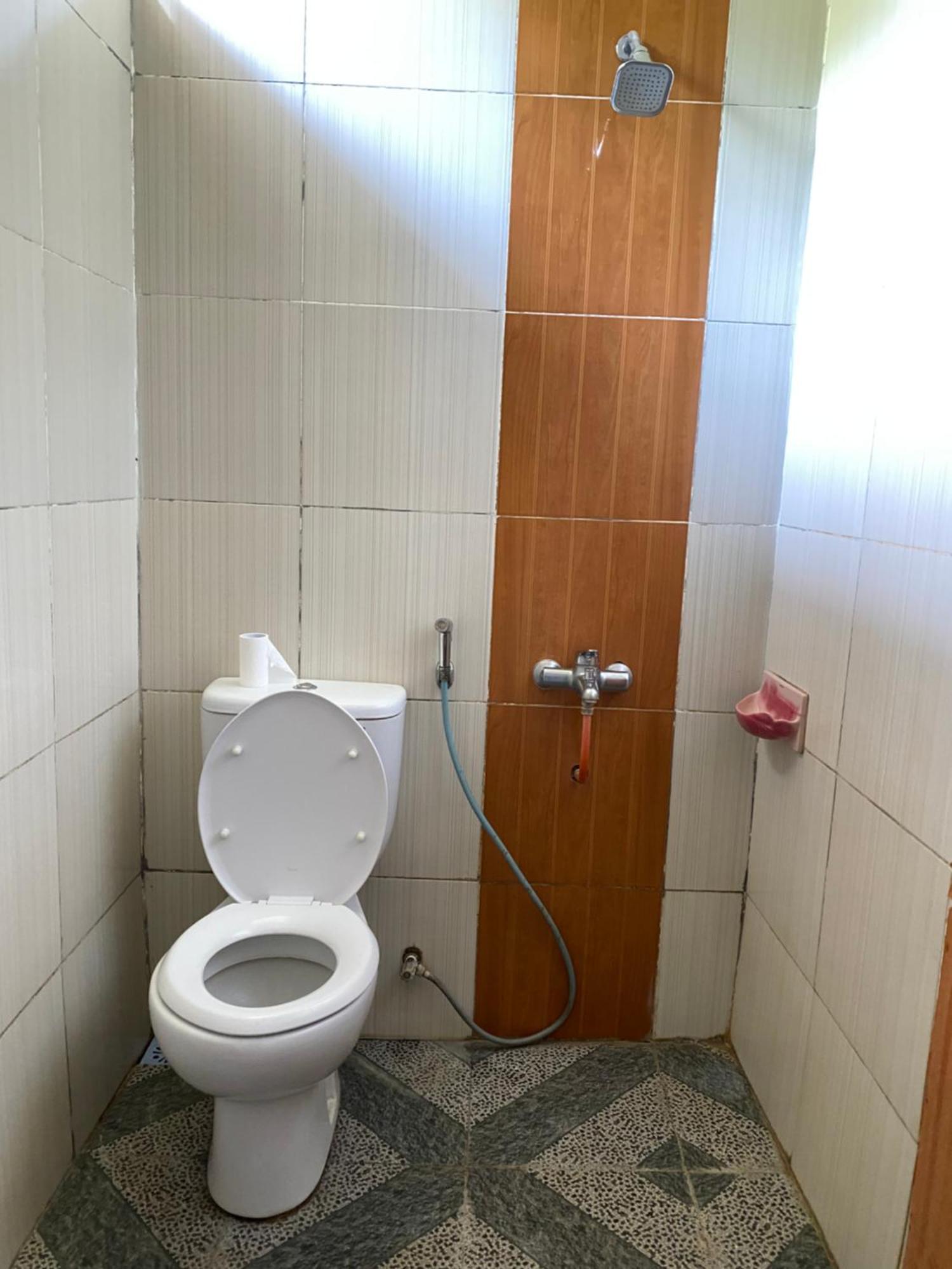 Mahoni Guest House Kelimutu Kültér fotó